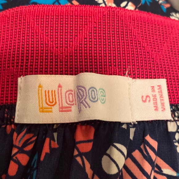 Brand New Lularoe Jill Pleated Skirt…size S - Picture 3 of 5